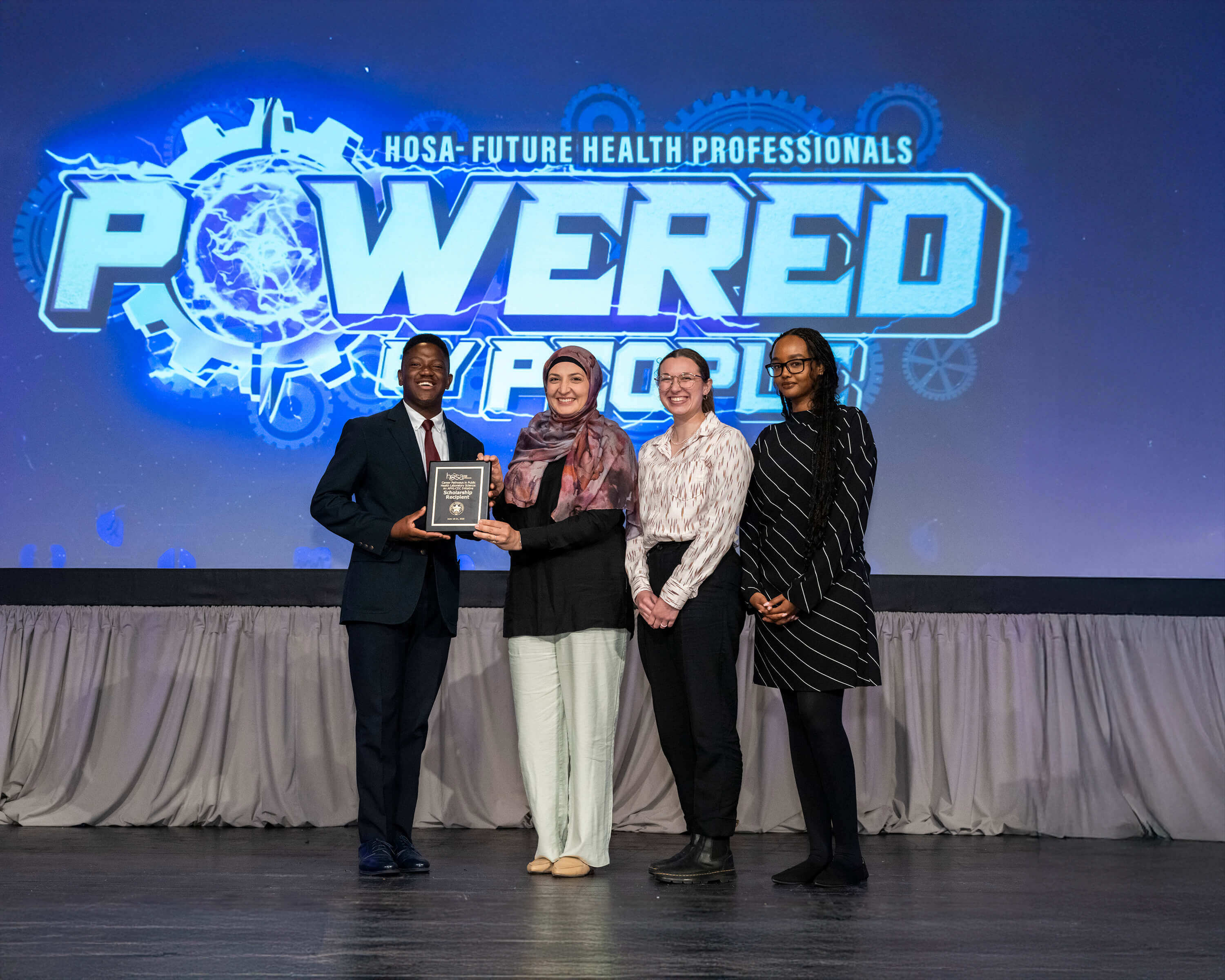 APHL staff receive award for partnership work